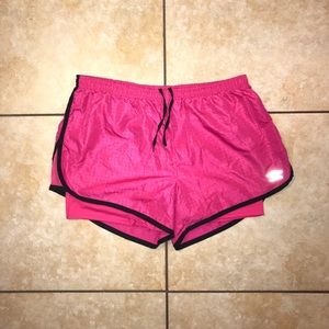 Umbro 3M Pink/Black Athletic Shorts M